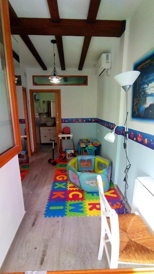 Casa Ideal Para Familias Con Patio Y 3 Banos Valencia Luaran gambar